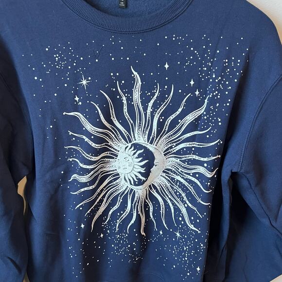 The Vinylicons NWT NEW Celestial Fleece Crewneck Blue Size XS - Picture 3 of 9